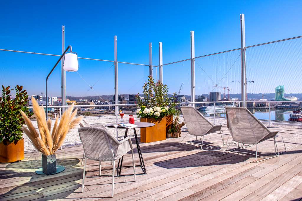 Radisson Blu Hotel Bordeaux, dog-friendly hotel, photo 2