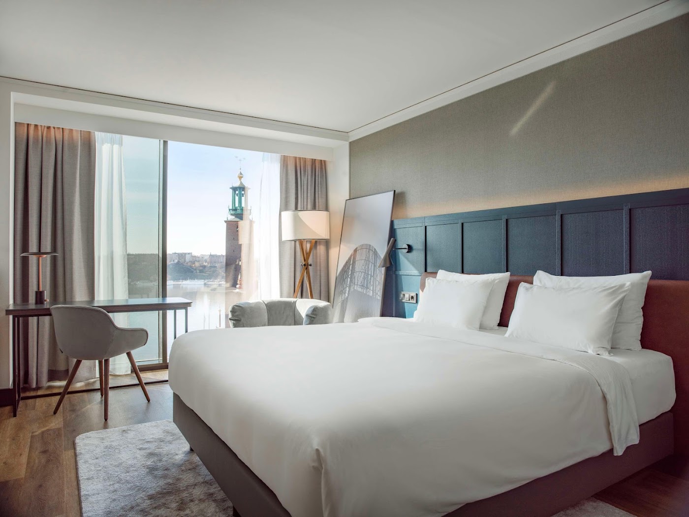 Radisson Blu Waterfront Hotel, dog-friendly hotel, photo 2
