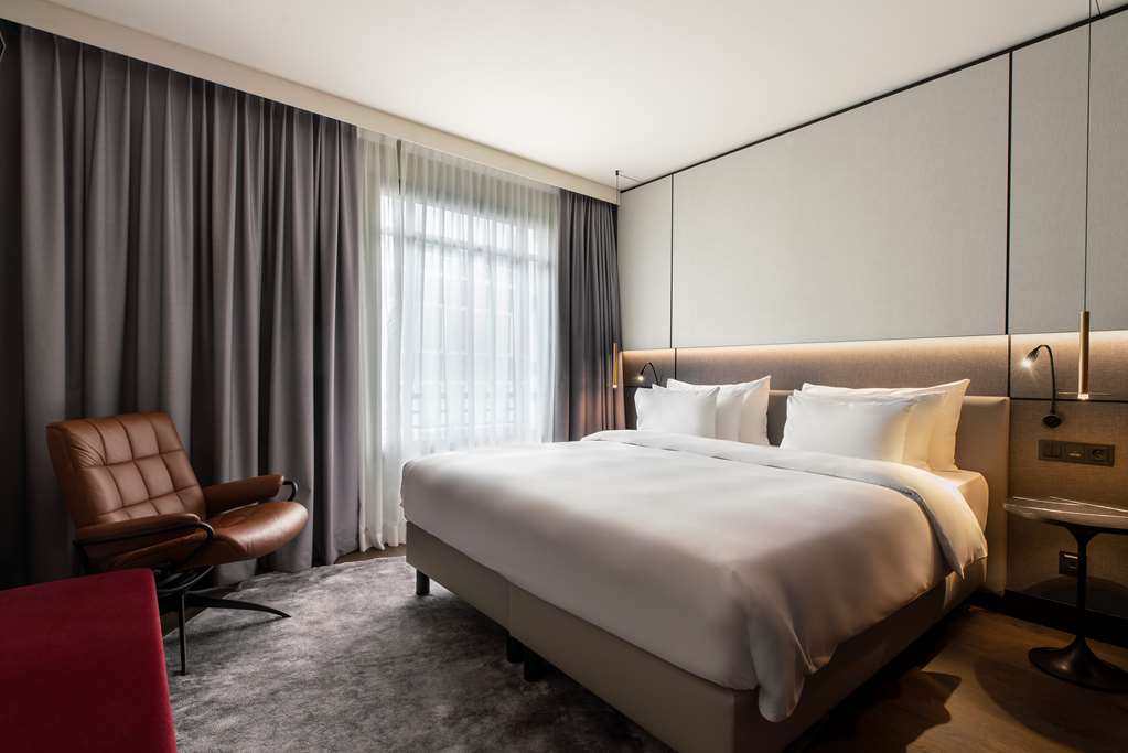 Radisson Collection Hotel, Grand Place Brussels, dog-friendly hotel, photo 3