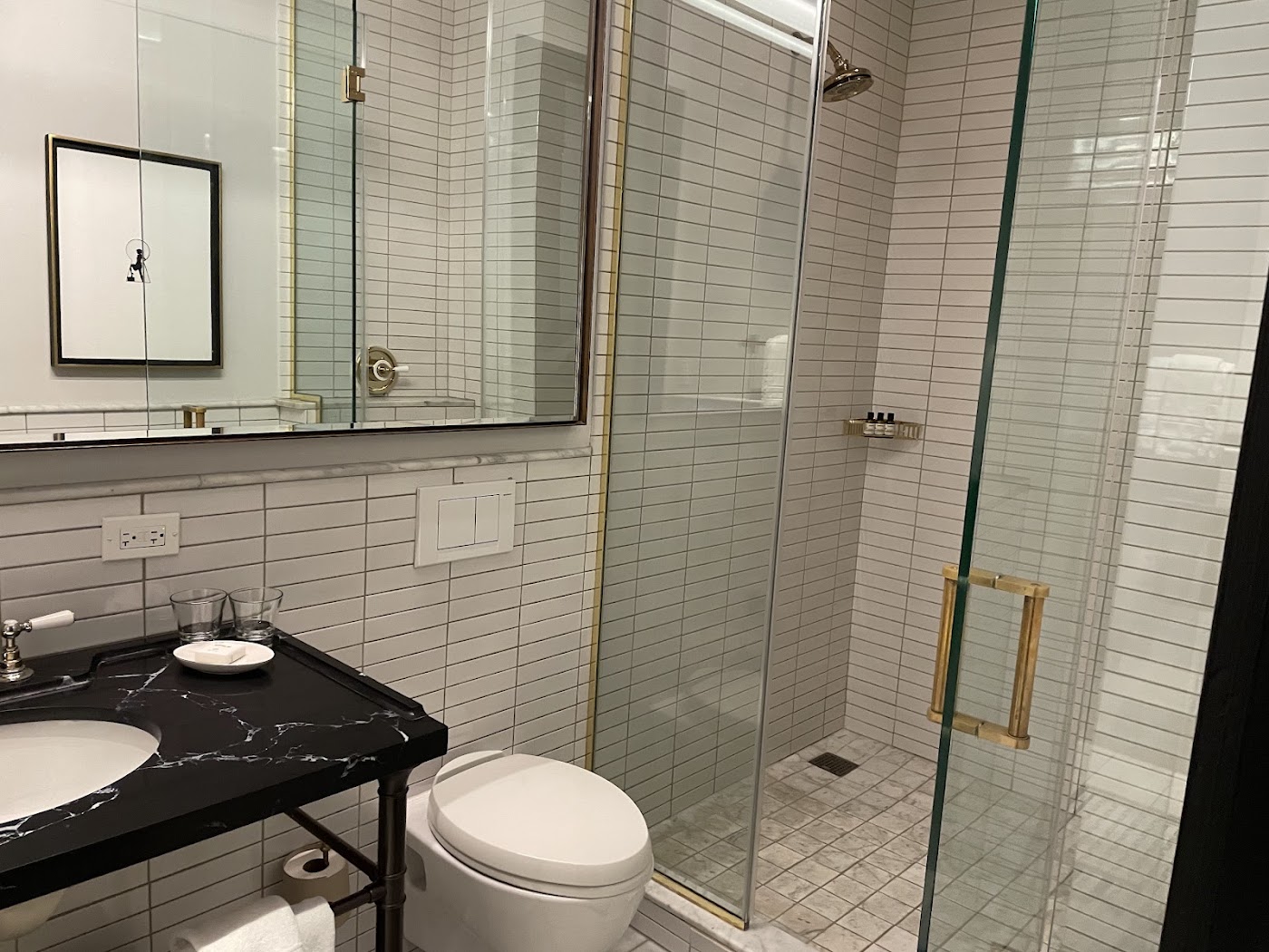 Refinery Hotel, dog-friendly hotel, photo 4