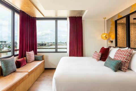 Renaissance Bordeaux Hotel, dog-friendly hotel, photo 3