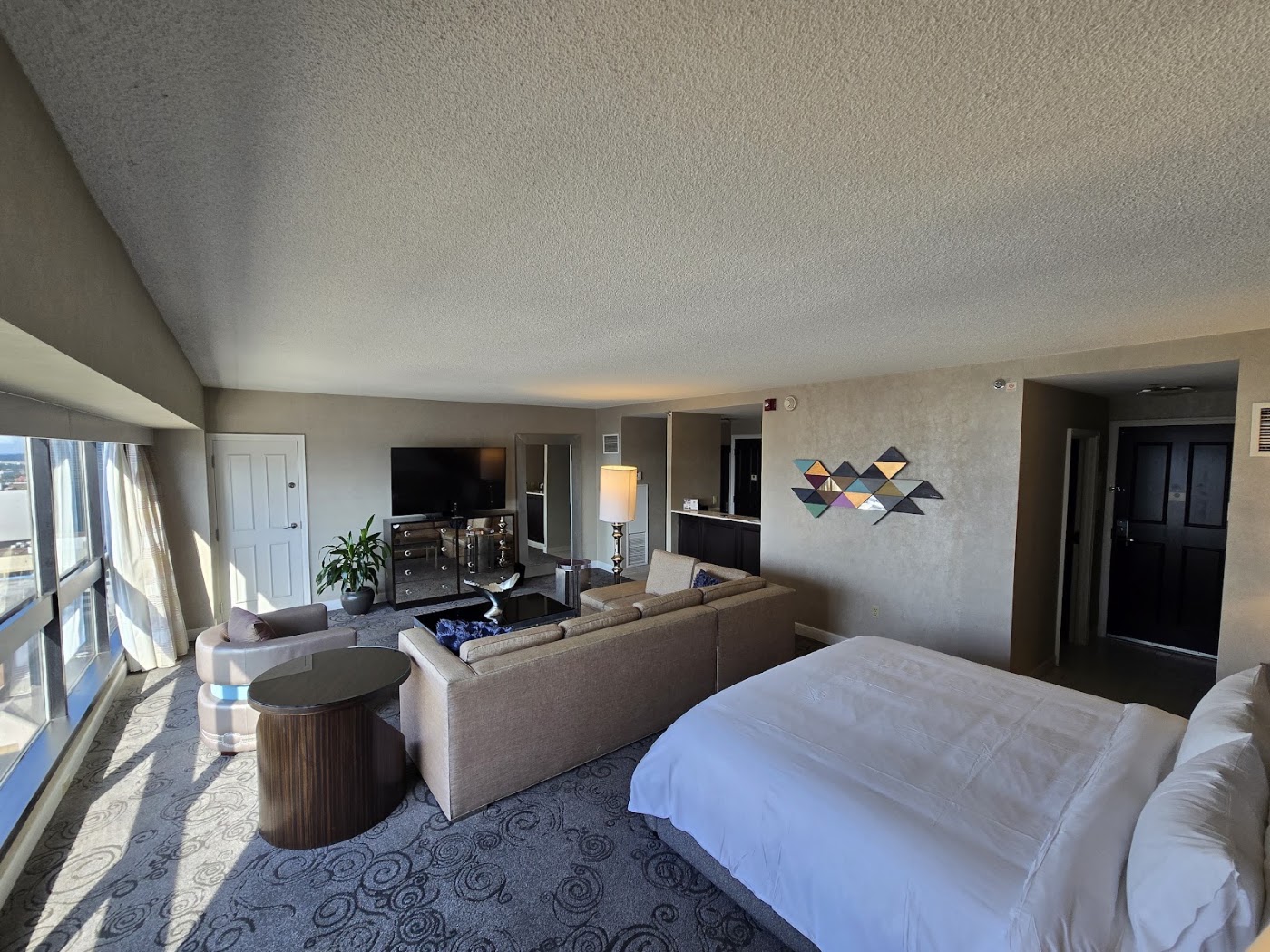 Renaissance Nashville Hotel, dog-friendly hotel, photo 2