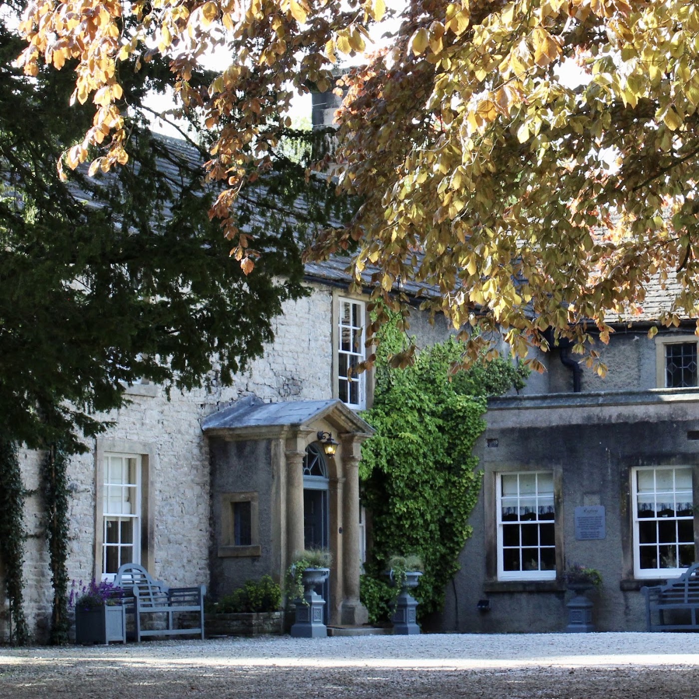 Riverside House Hotel, dog-friendly hotel, photo 2