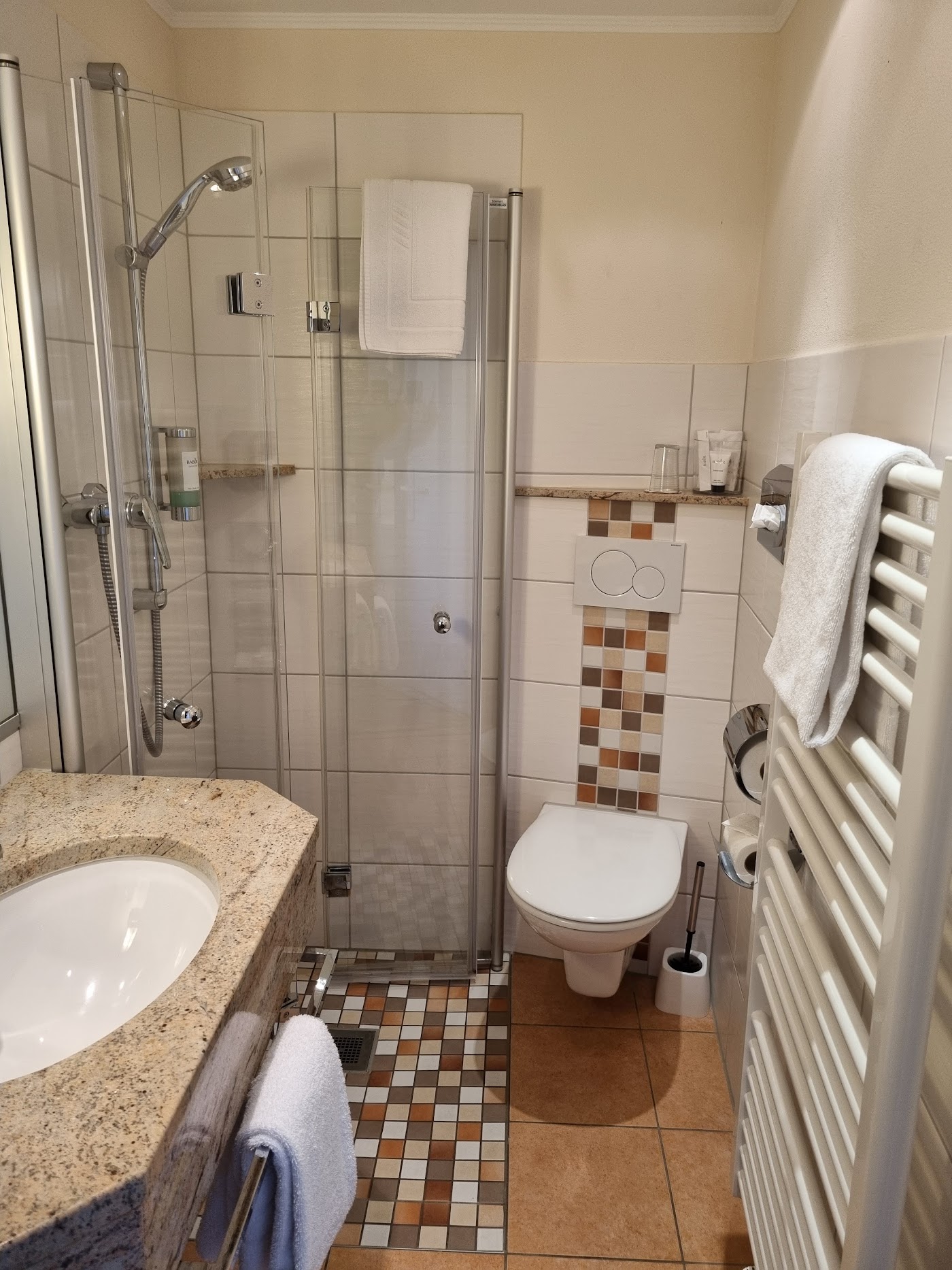 Romantikhotel Schloss Rheinfels, dog-friendly hotel, photo 5