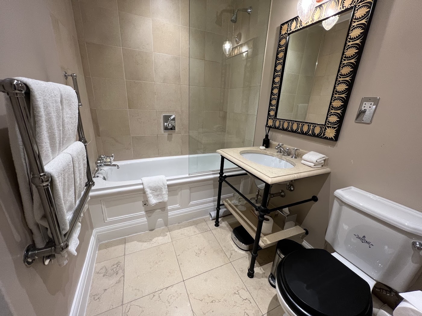 Roseate House London, dog-friendly hotel, photo 4