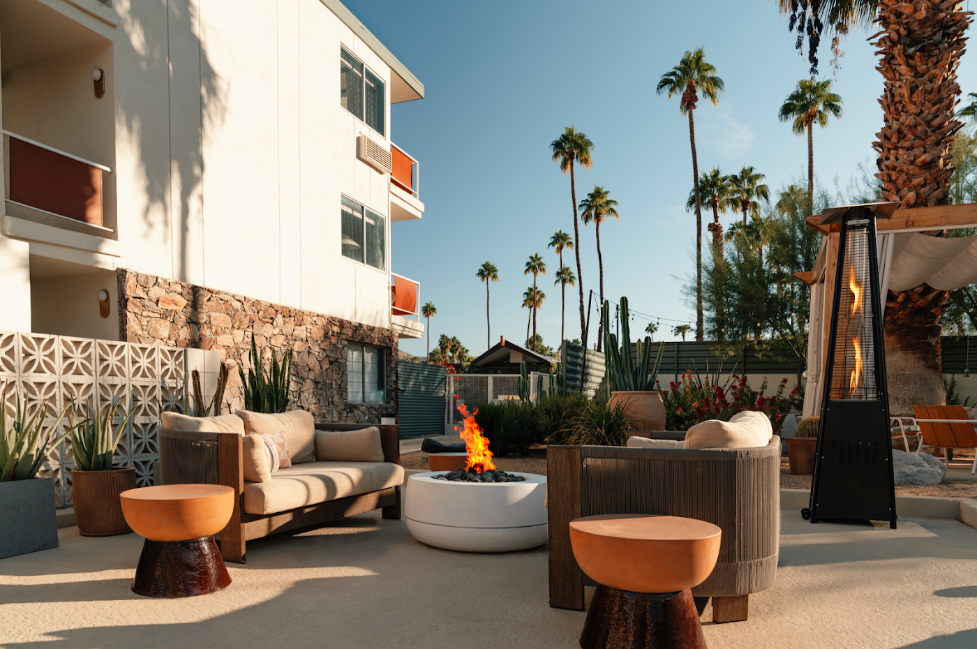 Royal Sun Palm Springs, dog-friendly hotel, photo 2