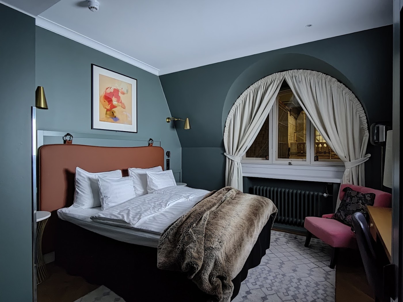 Scandic Grand Central Helsinki, dog-friendly hotel, photo 2