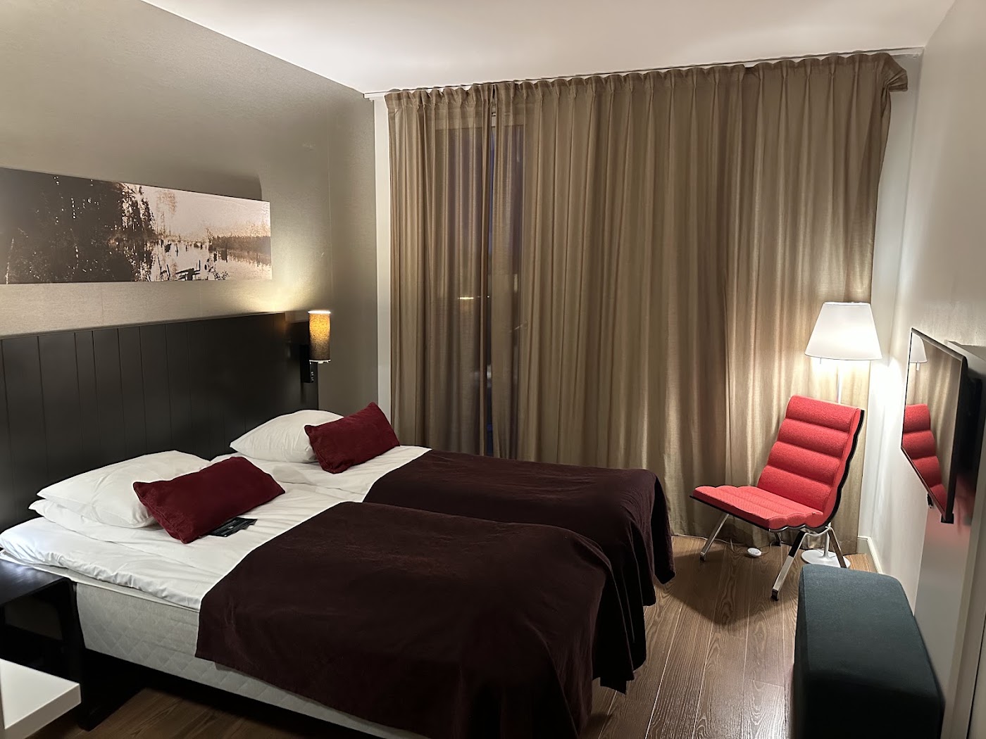 Scandic Oslo Airport, dog-friendly hotel, photo 3