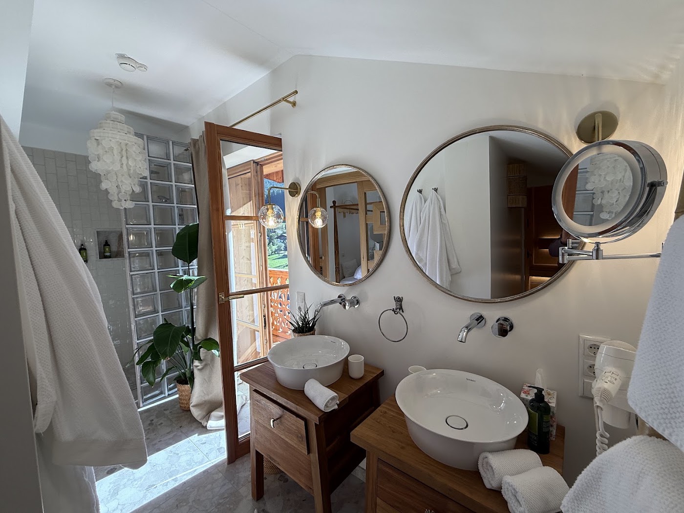 SEIN Boutique Suites, dog-friendly hotel, photo 4