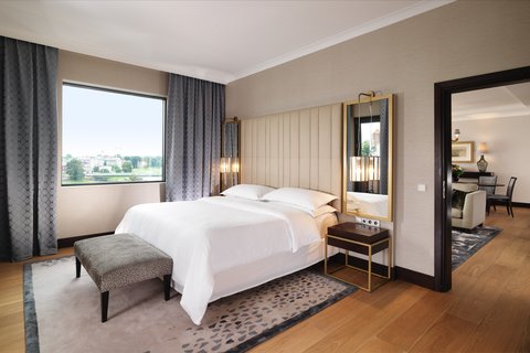 Sheraton Grand Krakow, dog-friendly hotel, photo 2