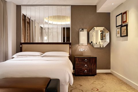 Sheraton Grand London Park Lane, dog-friendly hotel, photo 3