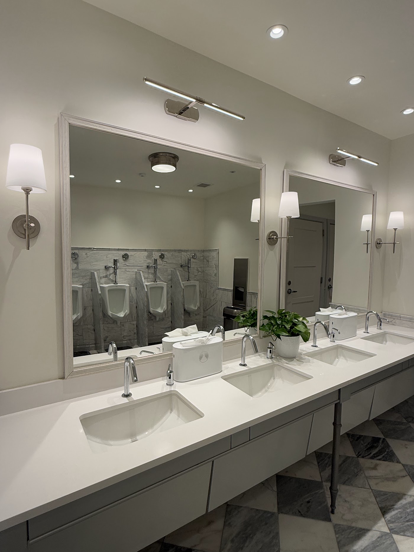 Shore House at The Del, LXR Hotels & Resorts, dog-friendly hotel, photo 4