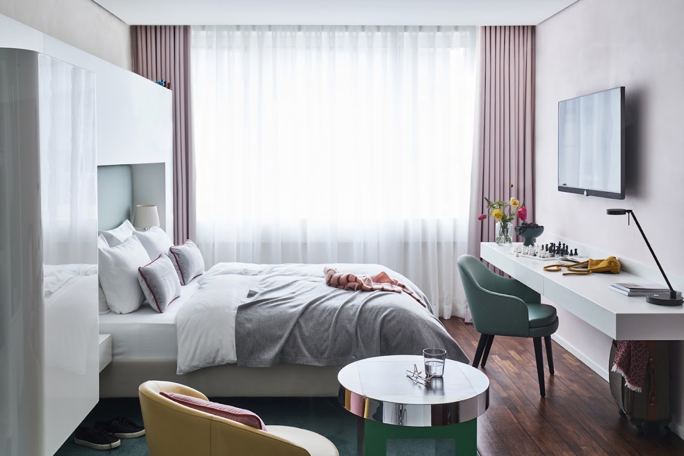 SIDE, a Member of Design Hotels, dog-friendly hotel, photo 3