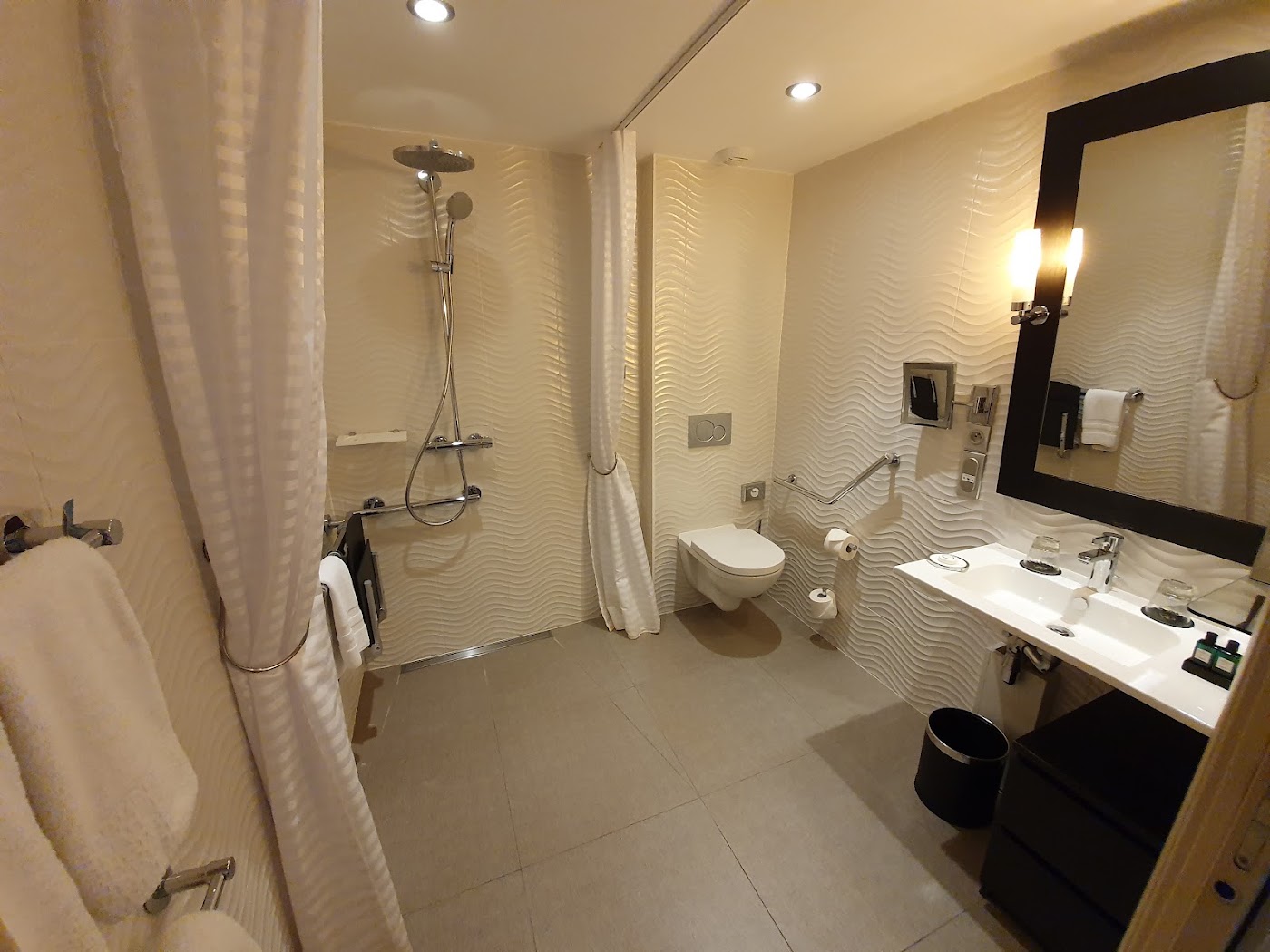 Sofitel Strasbourg Grande Ile, dog-friendly hotel, photo 4