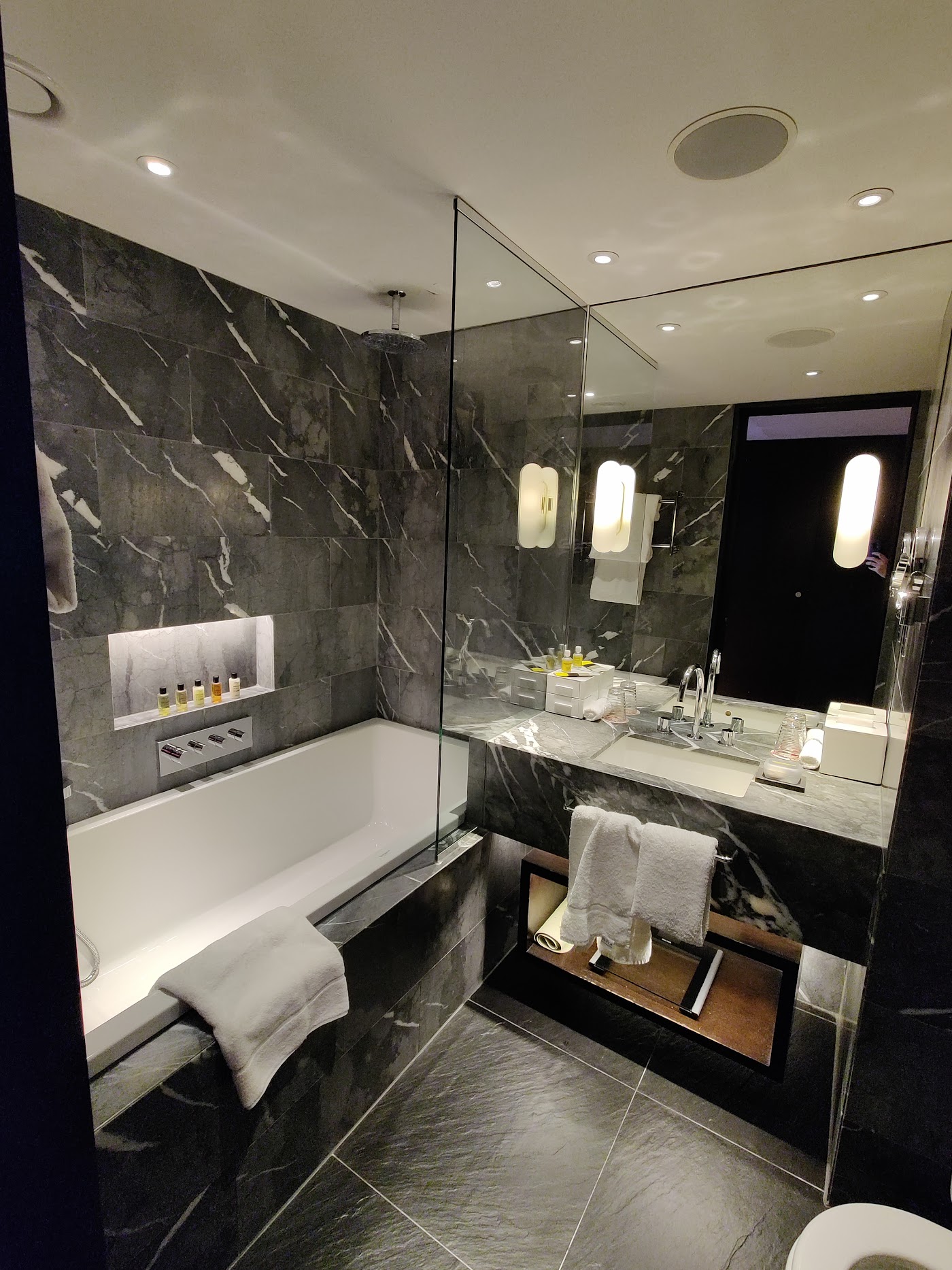 South Place Hotel, dog-friendly hotel, photo 4