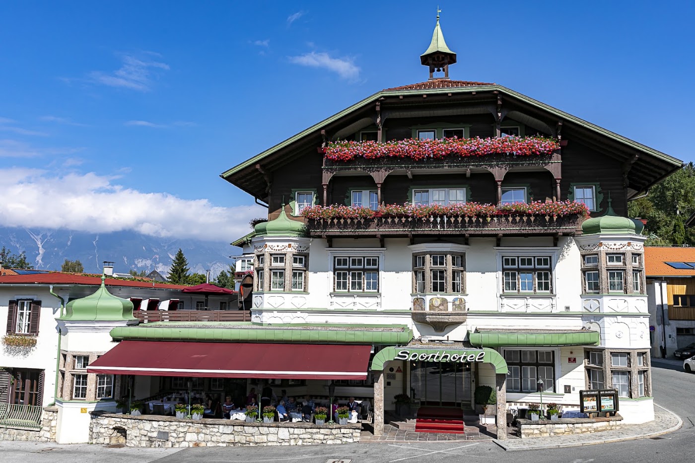 Sporthotel Igls, dog-friendly hotel in Innsbruck
