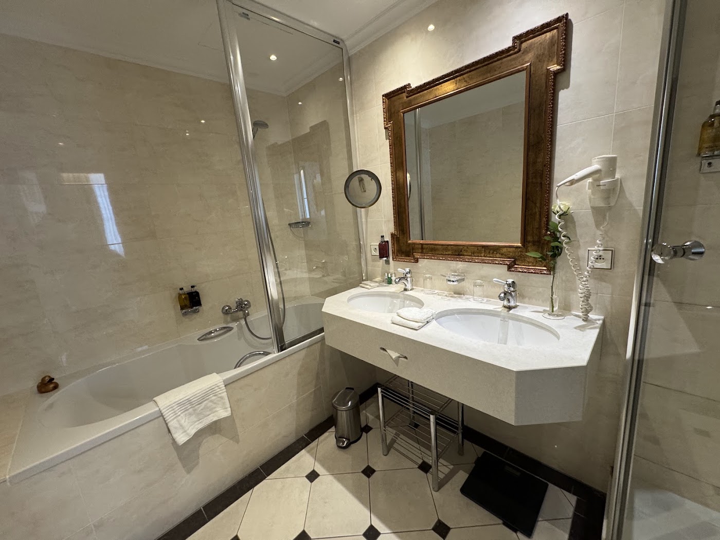 Stanhope Hotel Brussels by Thon Hotels, dog-friendly hotel, photo 4