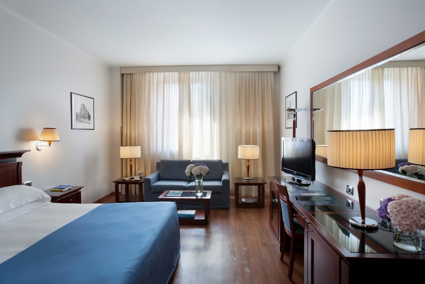 Starhotels Excelsior, dog-friendly hotel, photo 3