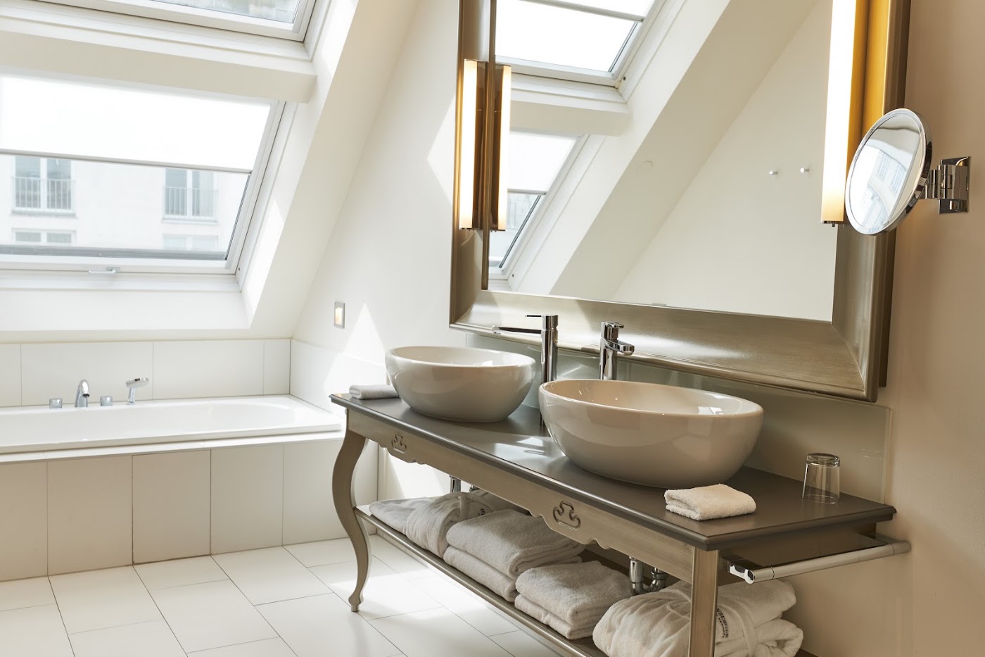 Steigenberger Icon Herrenhof, dog-friendly hotel, photo 3