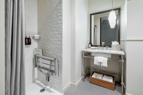 The Alida, Savannah, a Tribute Portfolio Hotel, dog-friendly hotel, photo 4