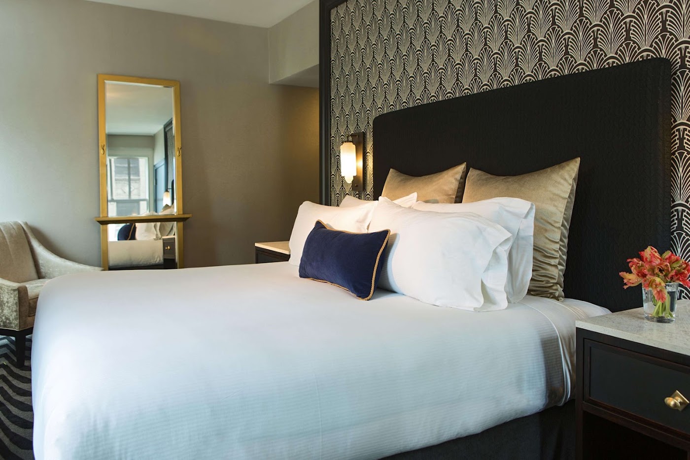 The Allegro Royal Sonesta Hotel Chicago Loop, dog-friendly hotel, photo 5