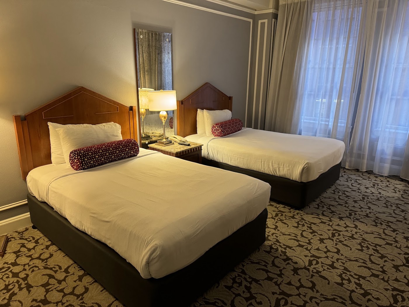 The Biltmore Los Angeles, dog-friendly hotel, photo 3
