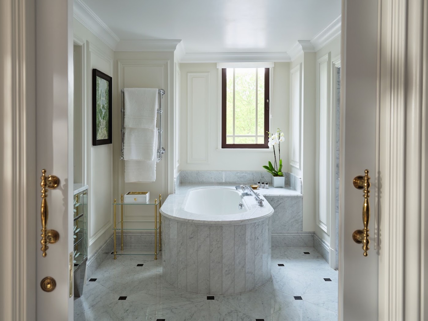 The Dorchester, dog-friendly hotel, photo 5