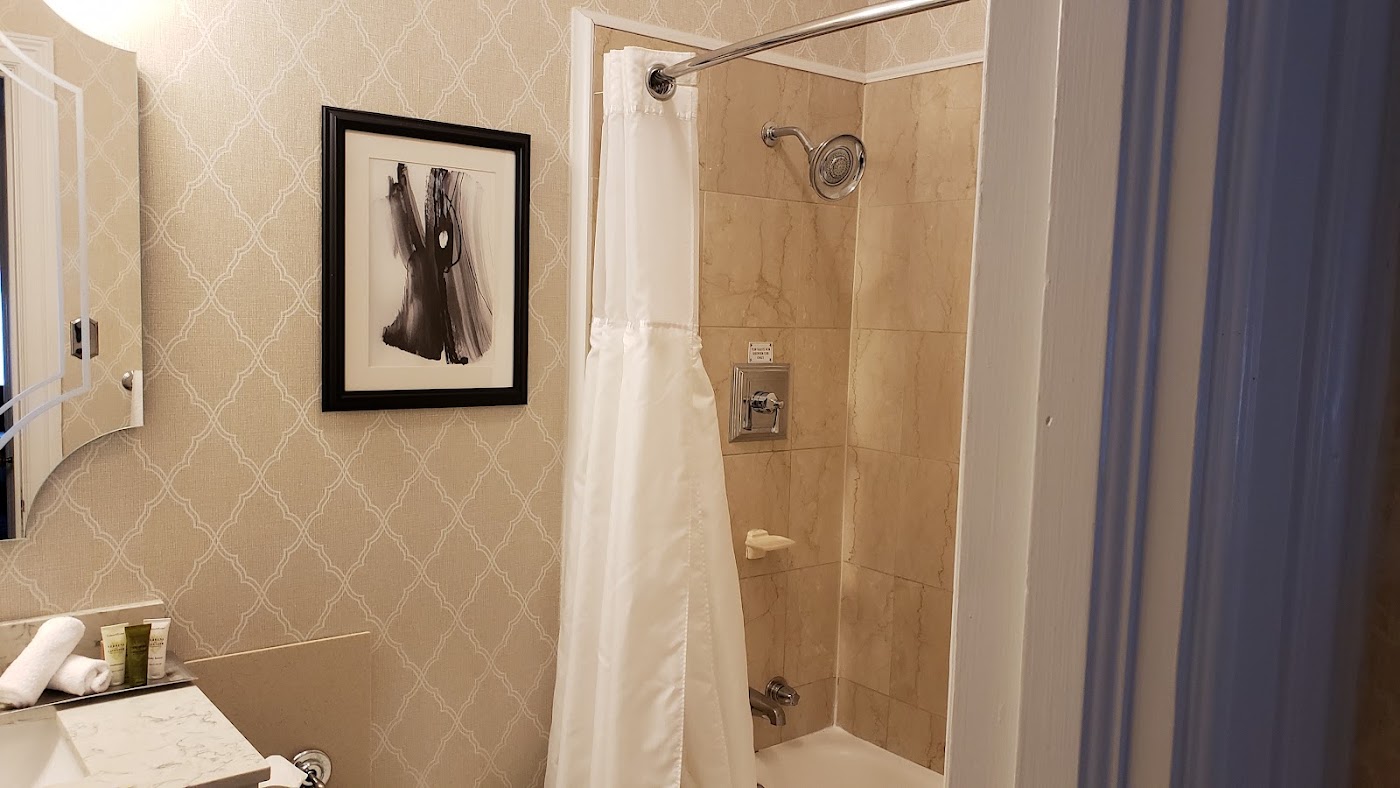 The Drake Chicago, dog-friendly hotel, photo 4