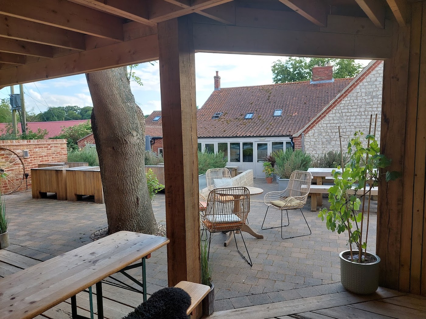 The Gin Trap Inn, dog-friendly hotel, photo 2