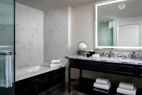 The Gwen Chicago, dog-friendly hotel, photo 5