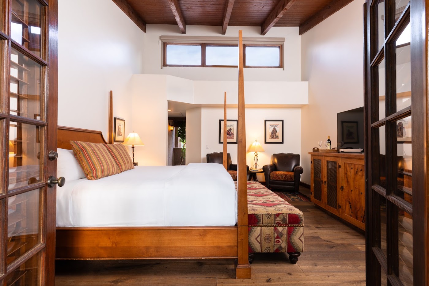 The Hermosa Inn, dog-friendly hotel, photo 3