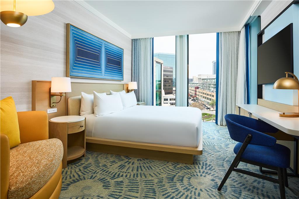 The Highland Dallas, Curio Collection by Hilton, dog-friendly hotel, photo 3