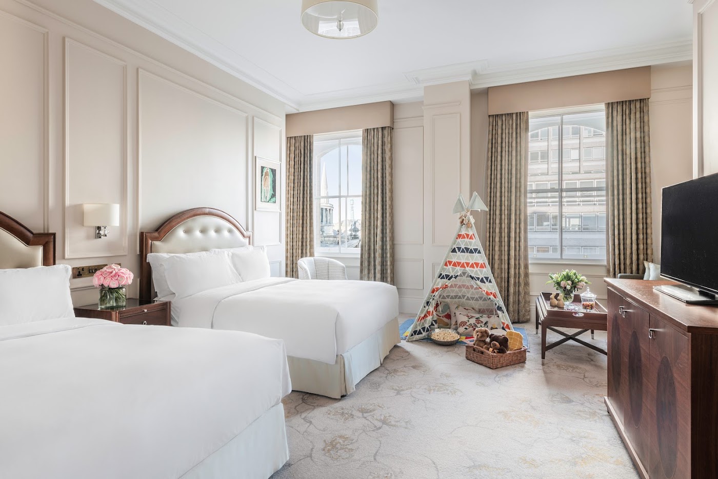 The Langham, dog-friendly hotel, photo 3