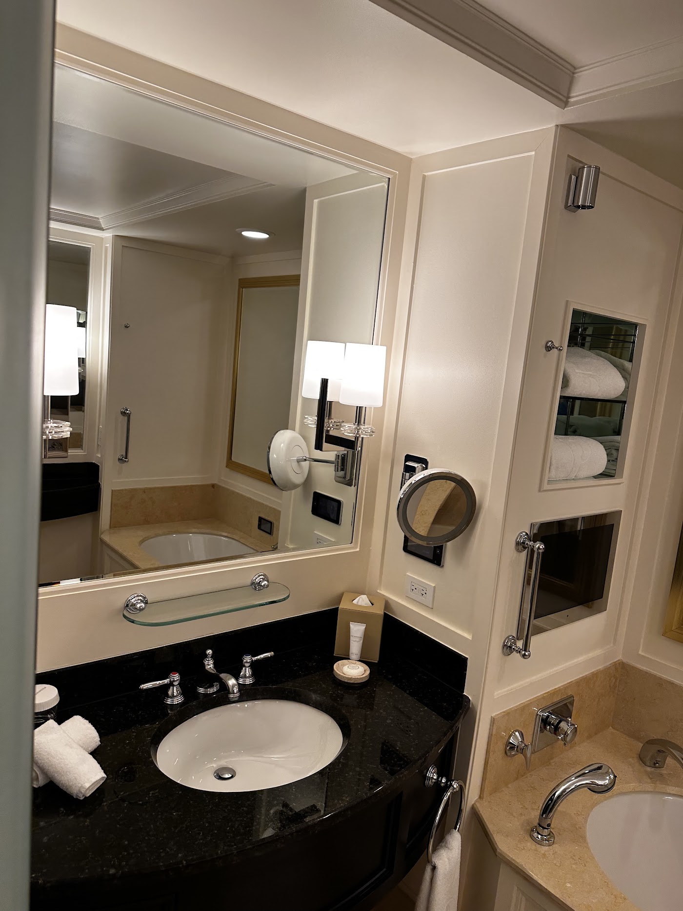 The Peninsula Chicago, dog-friendly hotel, photo 2