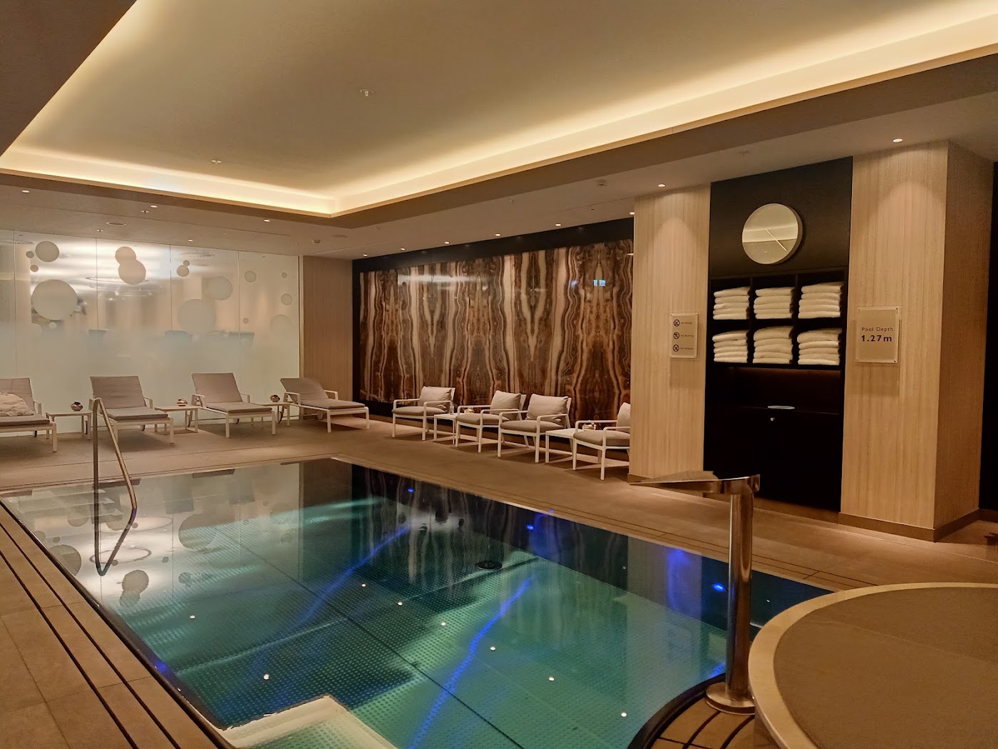 The Ritz-Carlton, Berlin, dog-friendly hotel, photo 4