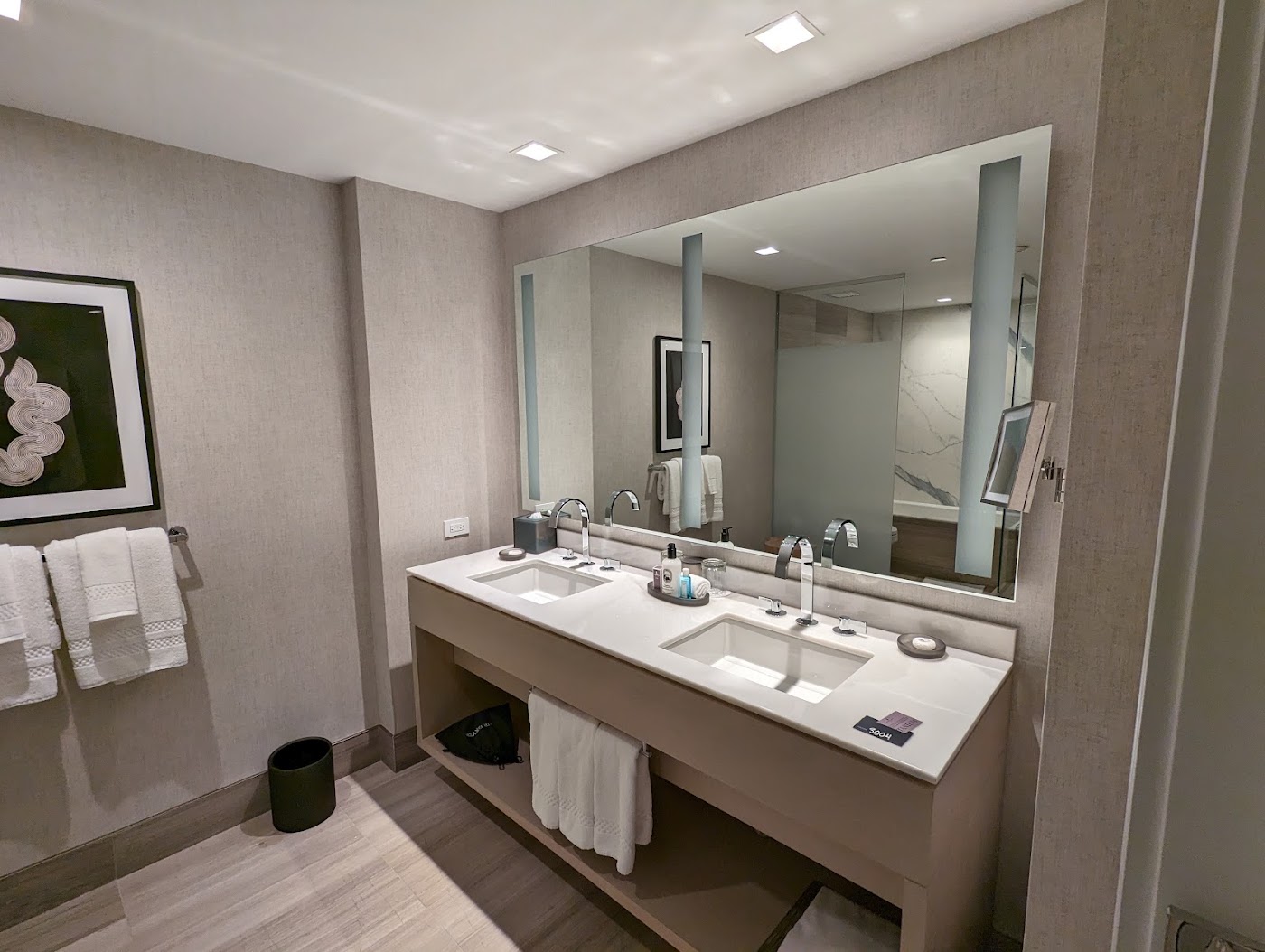 The Ritz-Carlton Chicago, dog-friendly hotel, photo 5