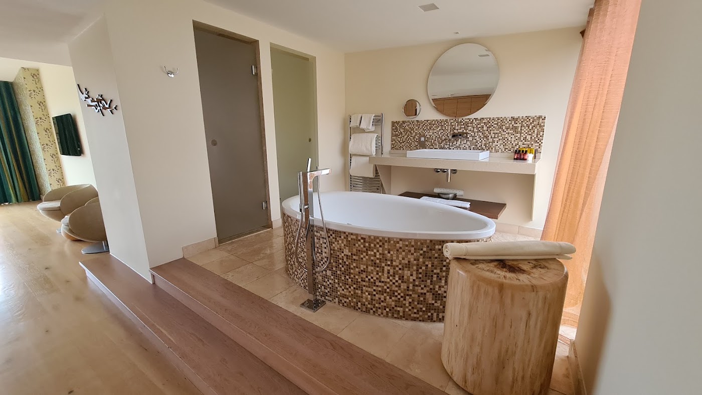 The Scarlet, dog-friendly hotel, photo 4