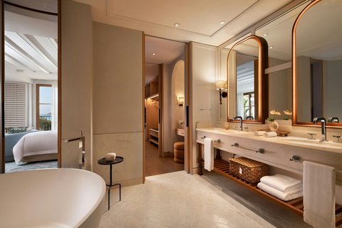 The St. Regis Mardavall Mallorca Resort, dog-friendly hotel, photo 5