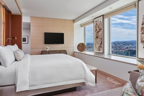 The St. Regis San Francisco, dog-friendly hotel, photo 3