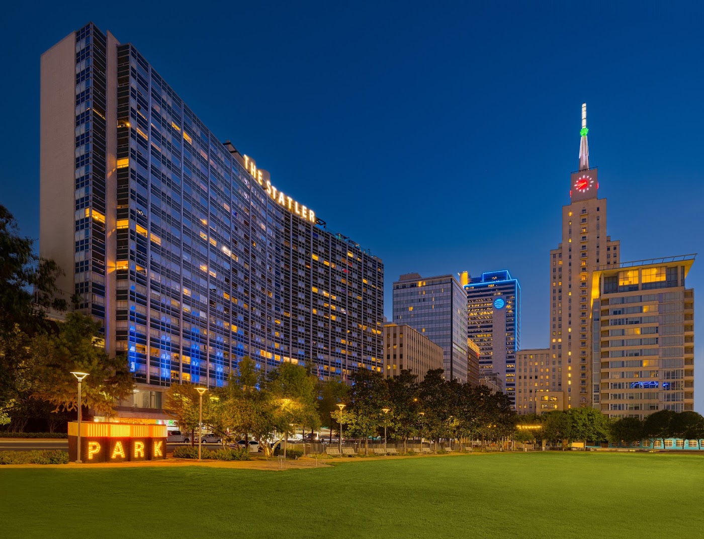 The Statler Dallas, Curio Collection by Hilton, dog-friendly hotel, photo 2