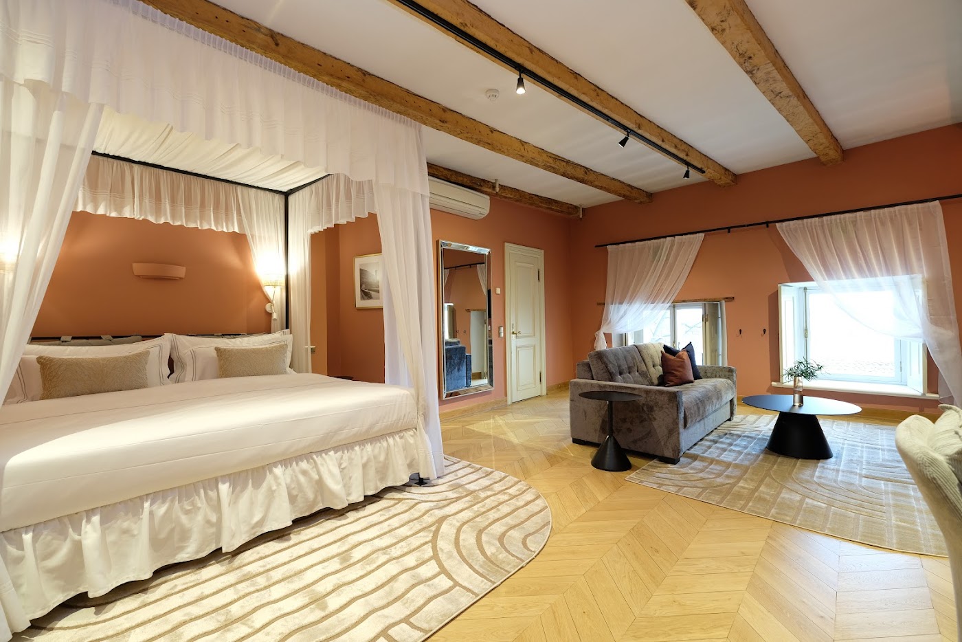 The Three Sisters Hotel, dog-friendly hotel, photo 3