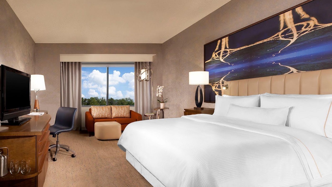 The Westin Dallas Park Central, dog-friendly hotel, photo 3