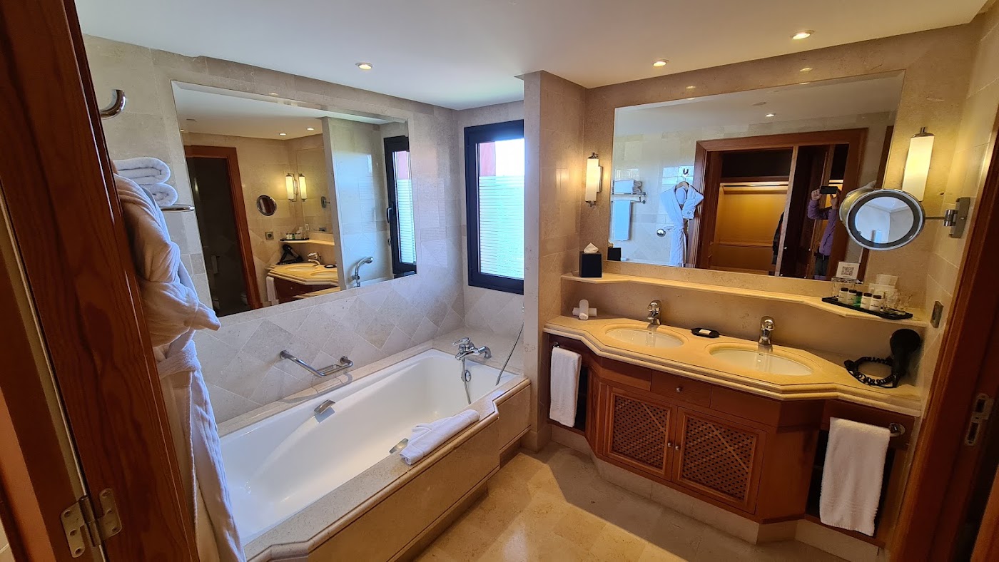 Tivoli La Caleta Tenerife Resort, dog-friendly hotel, photo 5