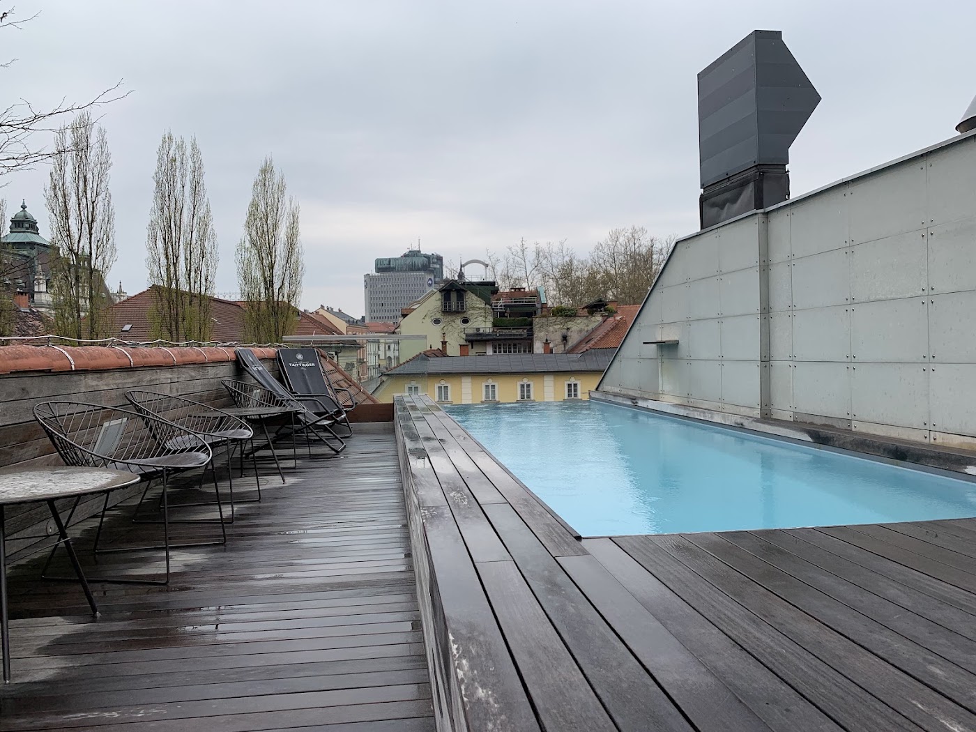 Vander Urbani Resort, dog-friendly hotel, photo 4