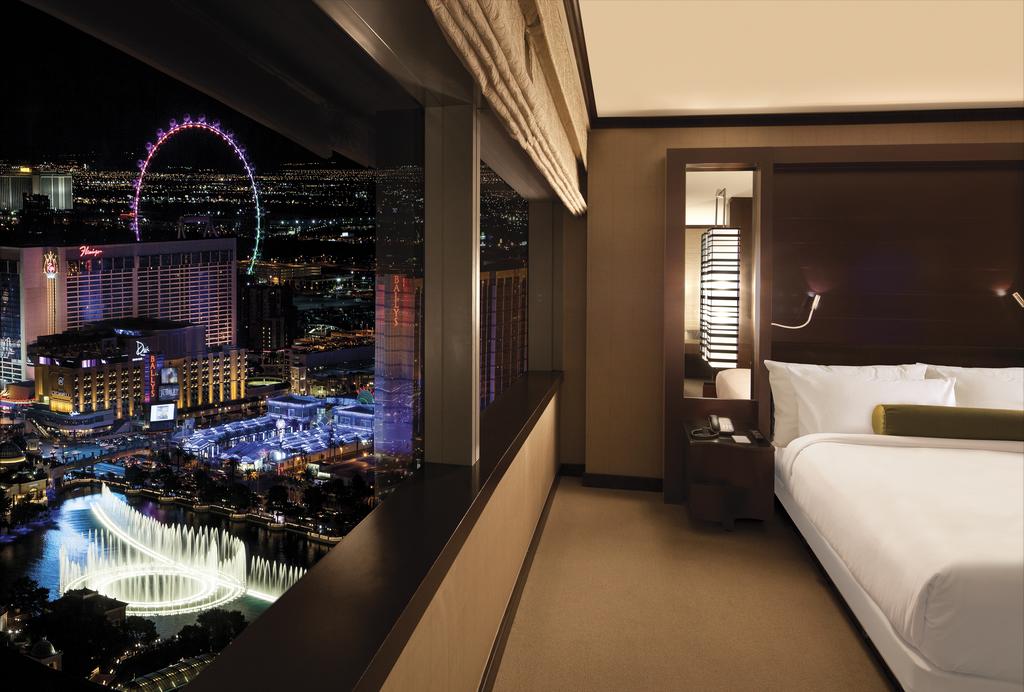 Vdara Hotel & Spa at ARIA Las Vegas, dog-friendly hotel, photo 3