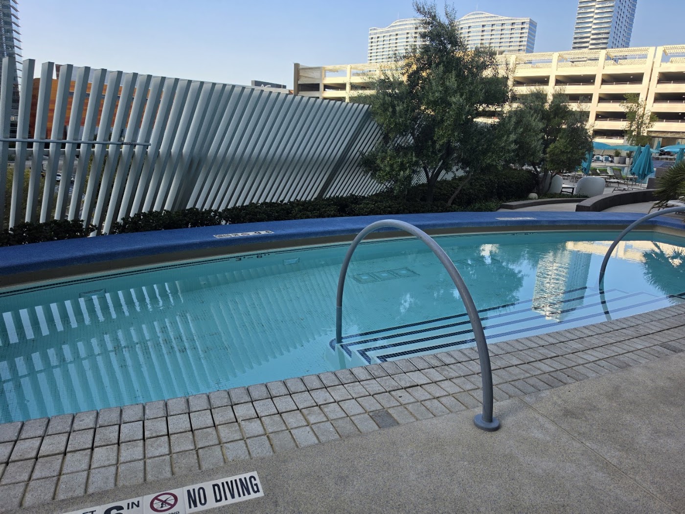 Vdara Hotel & Spa at ARIA Las Vegas, dog-friendly hotel, photo 4