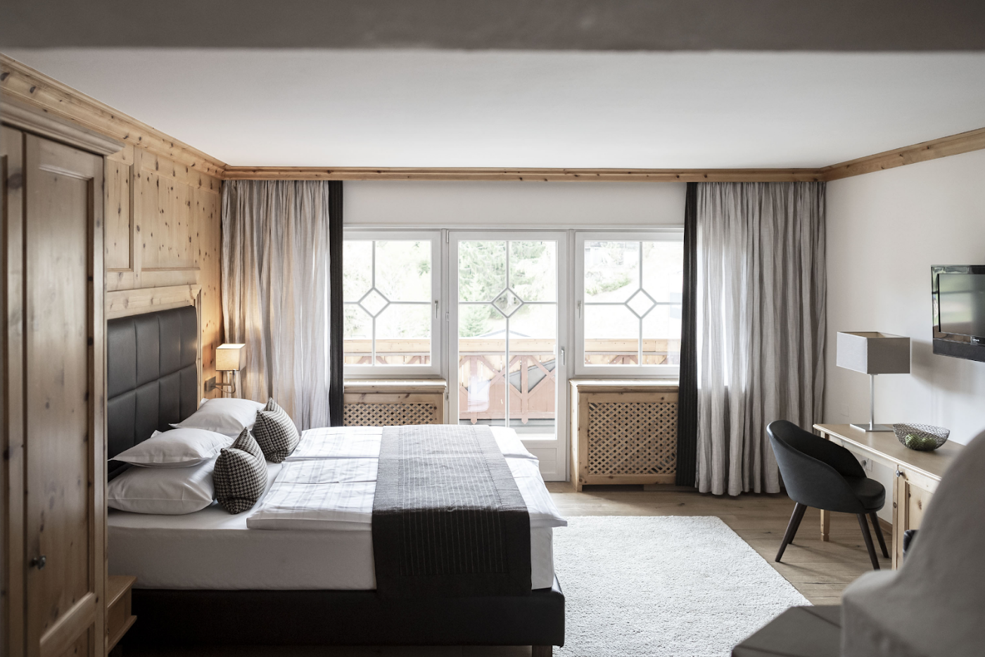 Viktoria Alpine Hideaway Hotel, dog-friendly hotel, photo 3