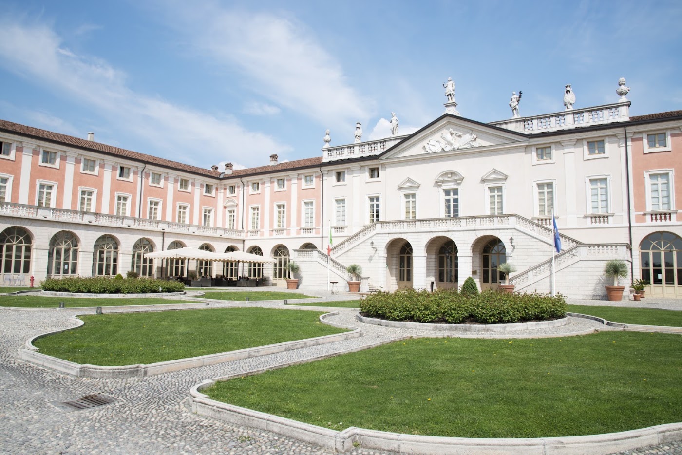 Villa Fenaroli Palace Hotel, dog-friendly hotel, photo 2
