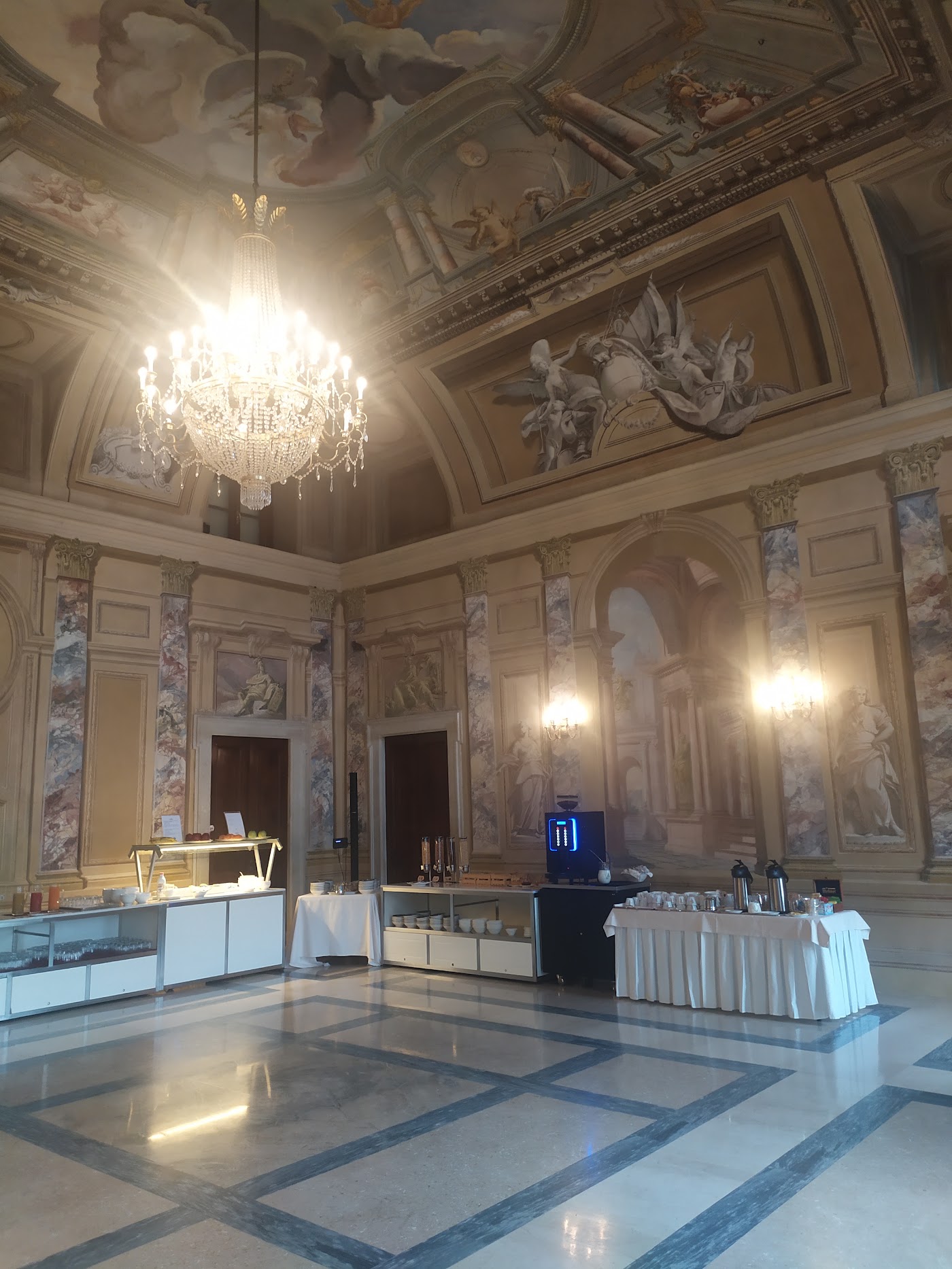 Villa Fenaroli Palace Hotel, dog-friendly hotel, photo 4