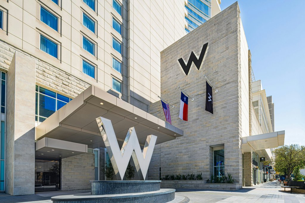 W Dallas, dog-friendly hotel, photo 2